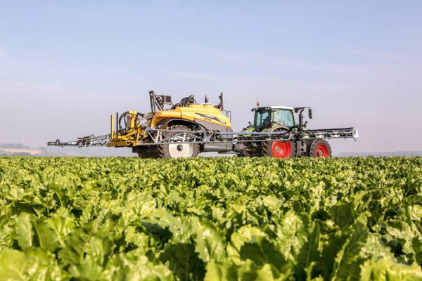 Challenger RoGator 300