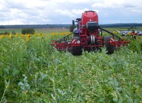 Direktsaatmaschine Novag auf Acker