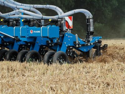 Strip Till Gerät von Rabe