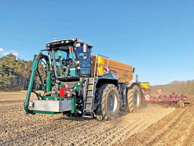 Xerion Saddle Trucks von Bollmer