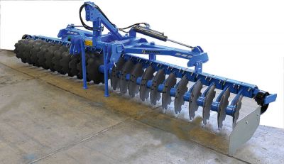 Frontkurzscheibenegge von Bremer