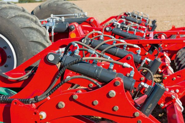 Grubber Turbo i-Tiller von Kverneland