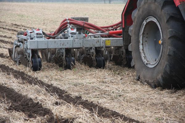 Gülle-Strip-Till auf Acker