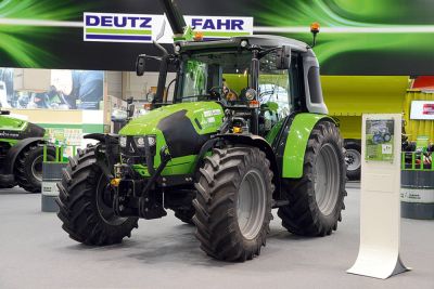 Erdgastraktor von Deutz-Fahr