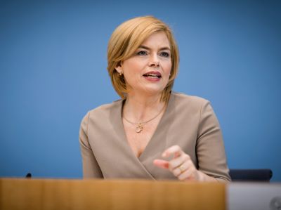 Bundeslandwirtschaftsminiterin Julia Klöckner (CSU)